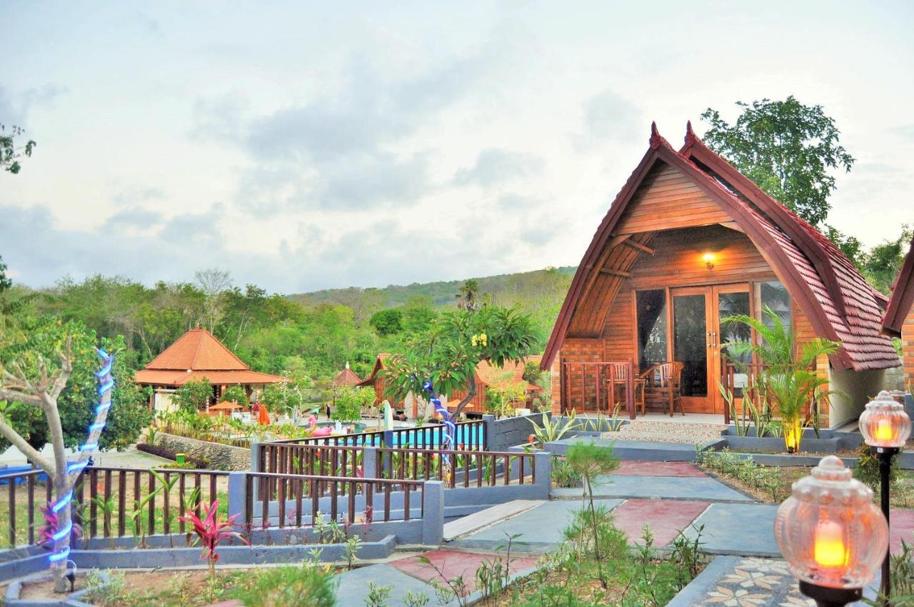 Surya Chandra Beach Bungalow Batununggul Eksteriør bilde