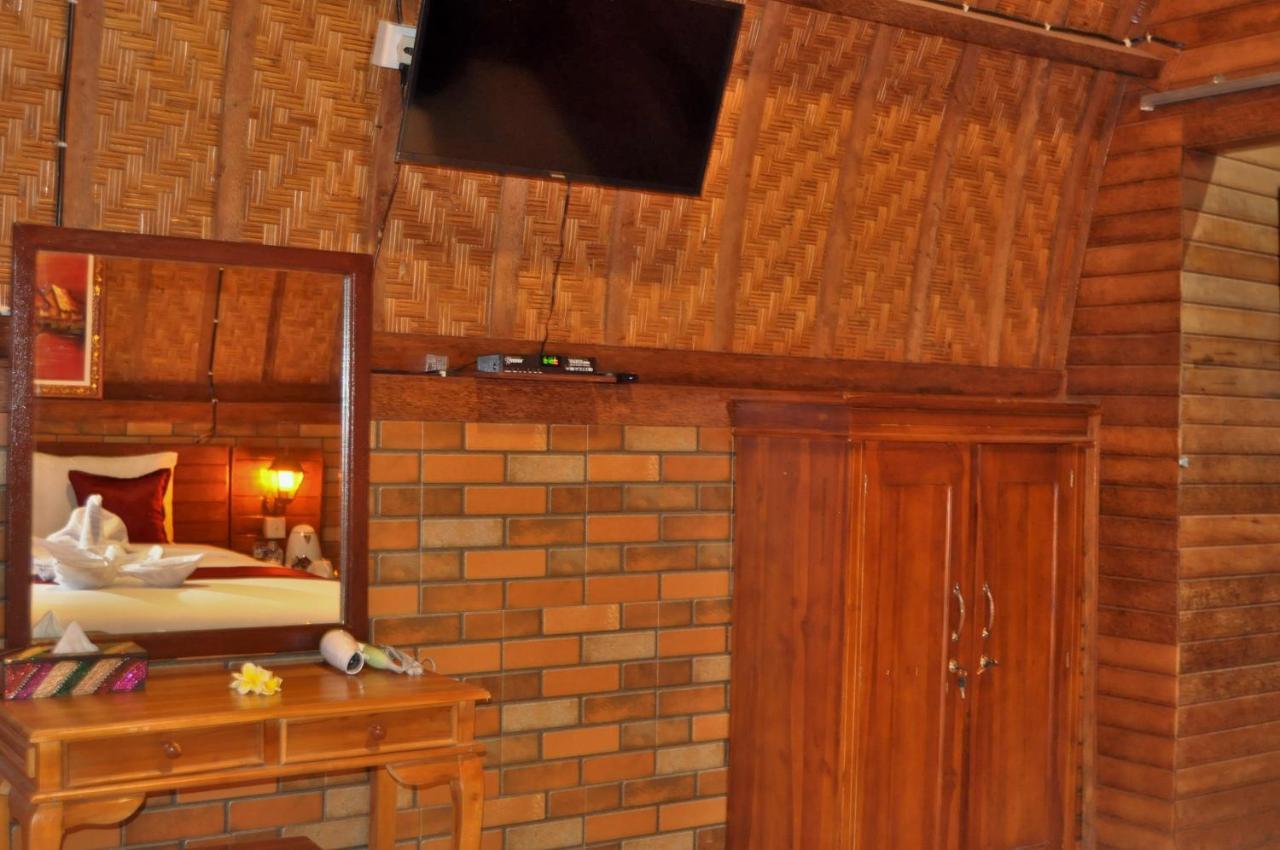 Surya Chandra Beach Bungalow Batununggul Eksteriør bilde